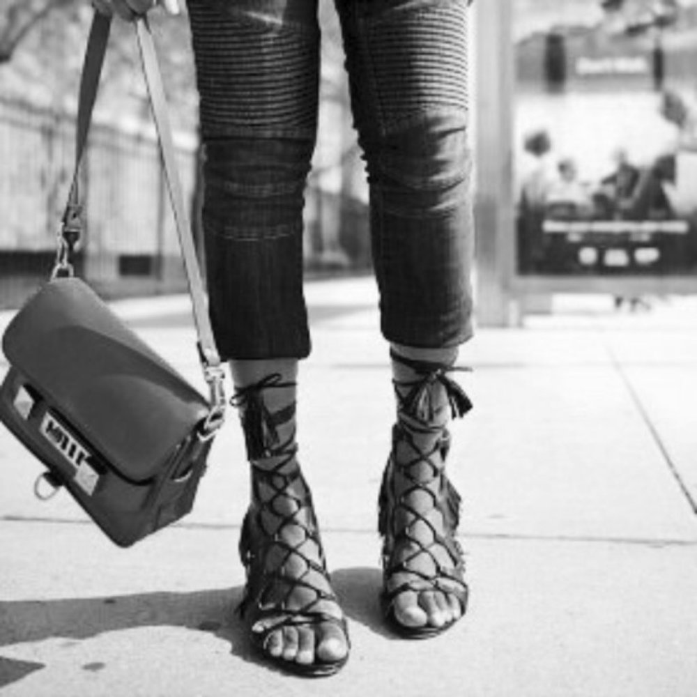 Sigerson Morrison Black Gladiator Smazzia Sandals